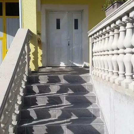 Apartment Mali Duje *